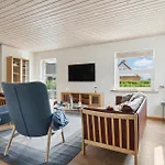 5 Bedroom In 펜션 Hadsund